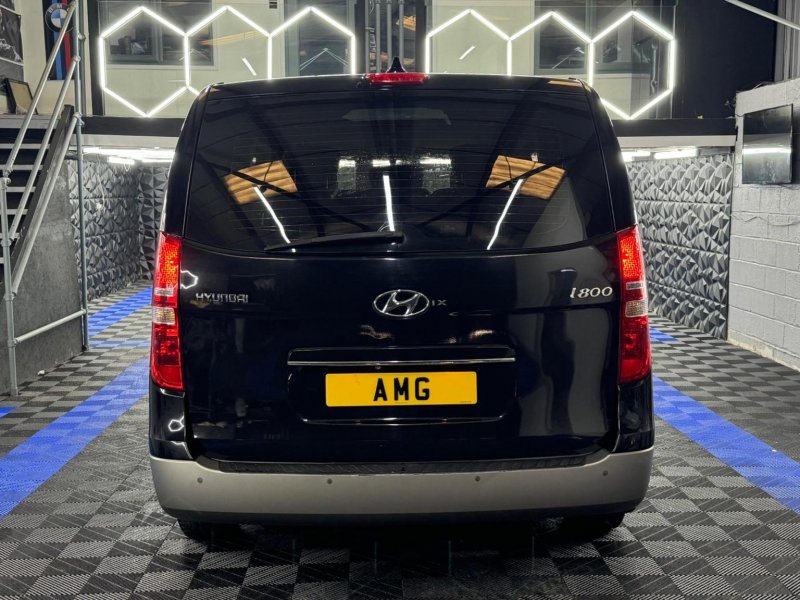 HYUNDAI I800