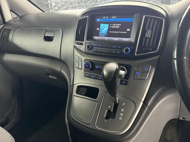 HYUNDAI I800