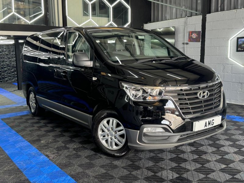 HYUNDAI I800
