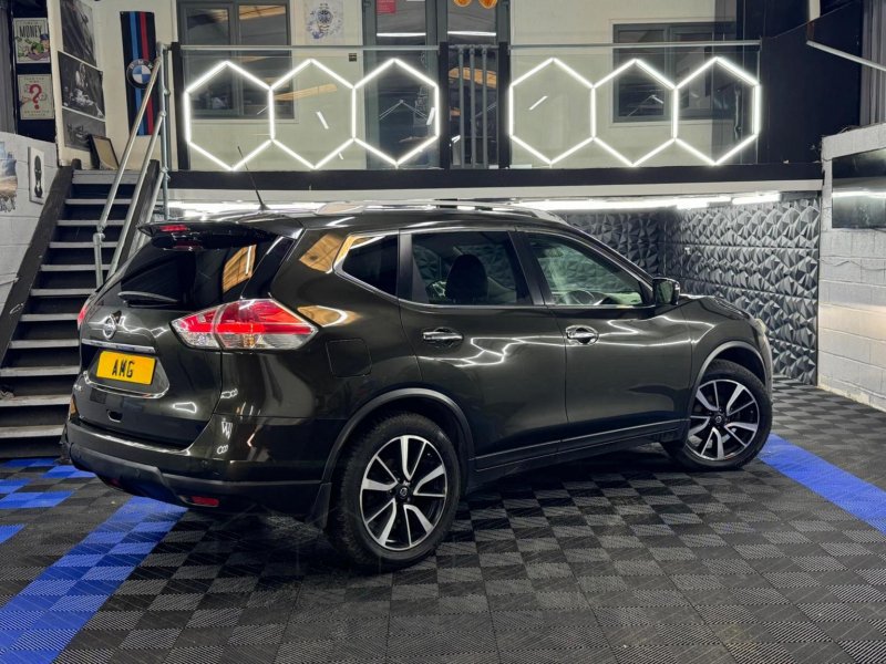 NISSAN X-TRAIL