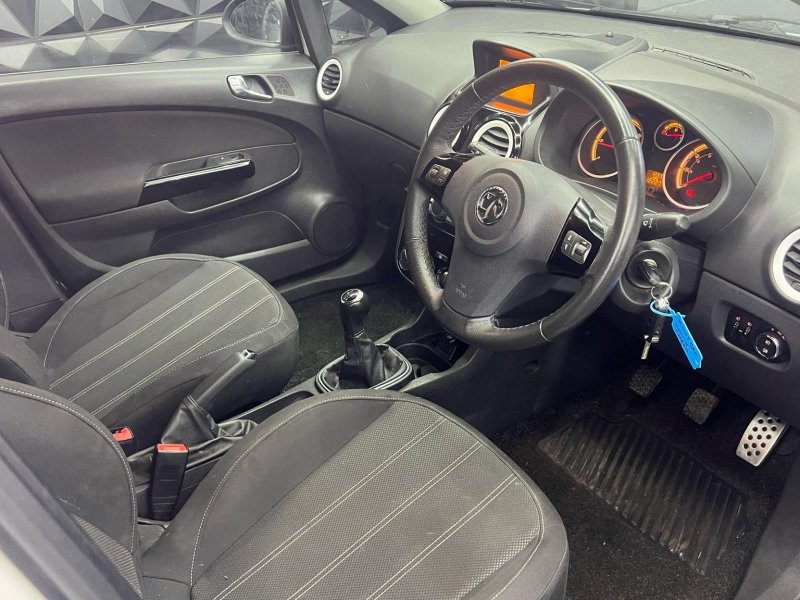 VAUXHALL CORSA